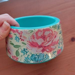 Pioneer woman dog bowl